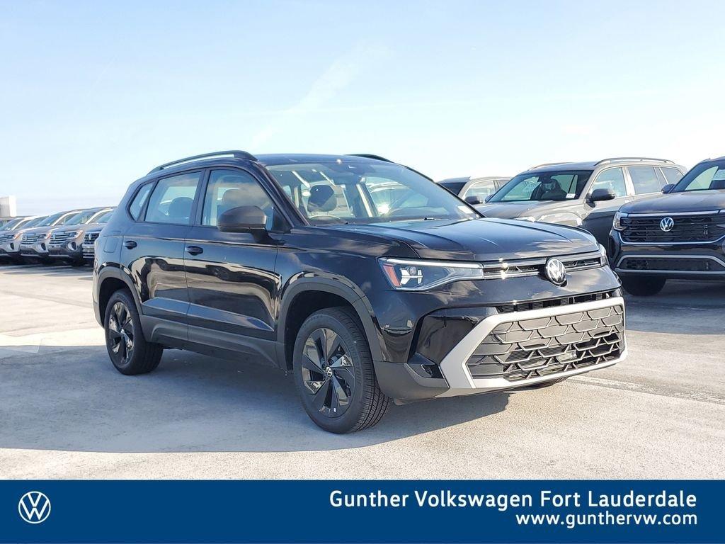 Volkswagen Taos 1.5T S - Thumbnail 2