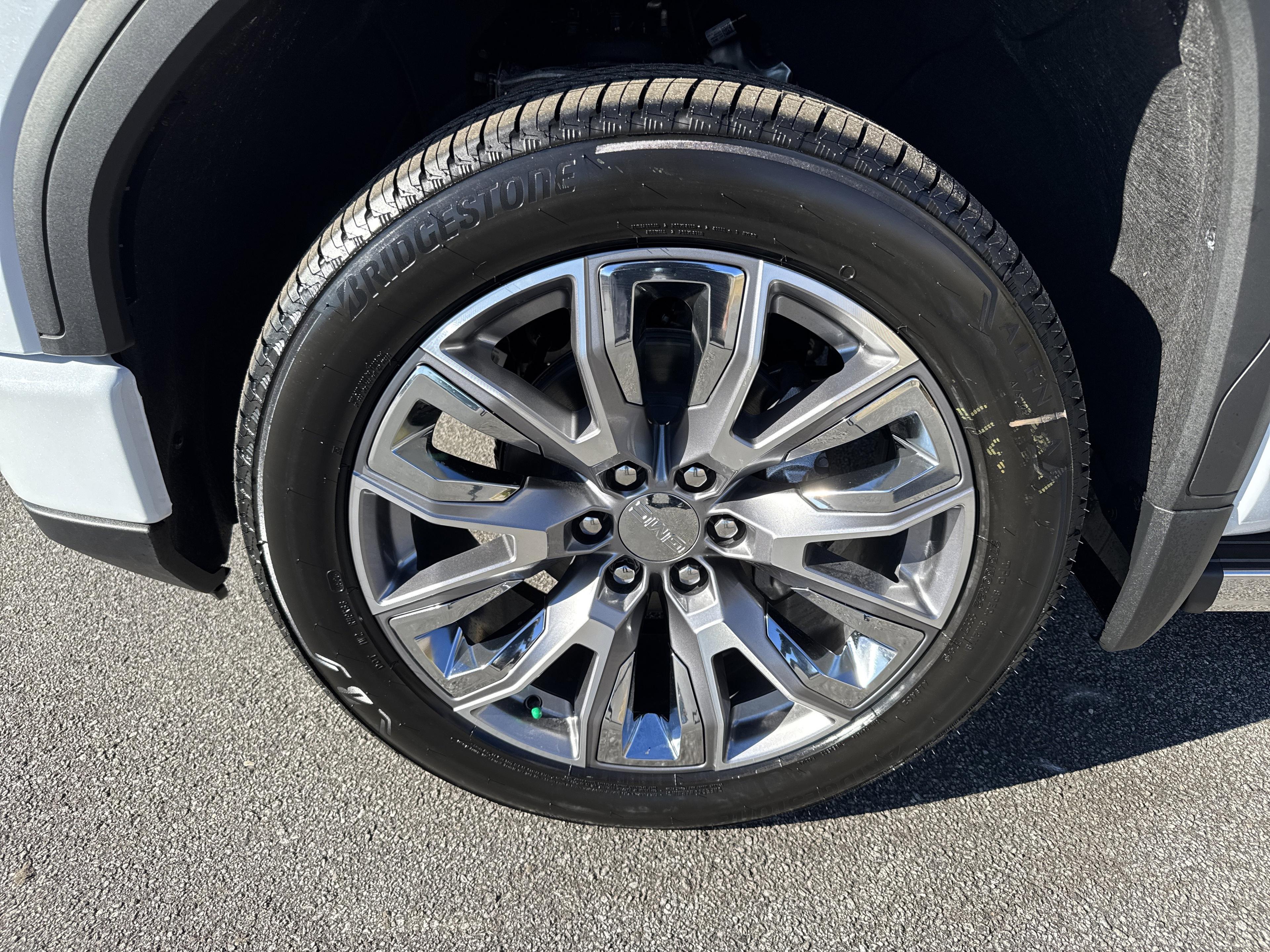 GMC Sierra 1500 Denali Four Wheel Drive Crew Cab - Thumbnail 12