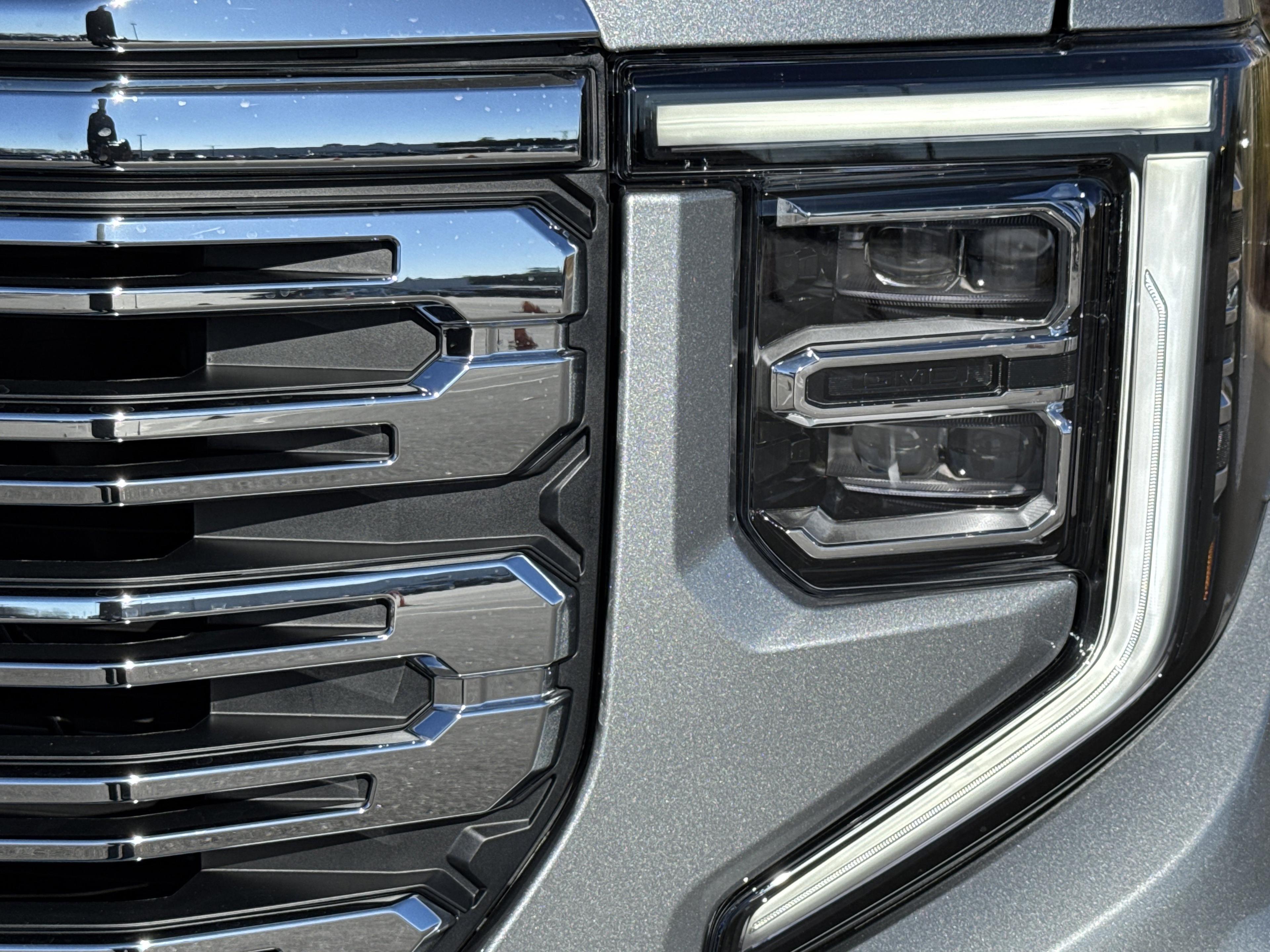 GMC Sierra 1500 Denali Four Wheel Drive Crew Cab - Thumbnail 5