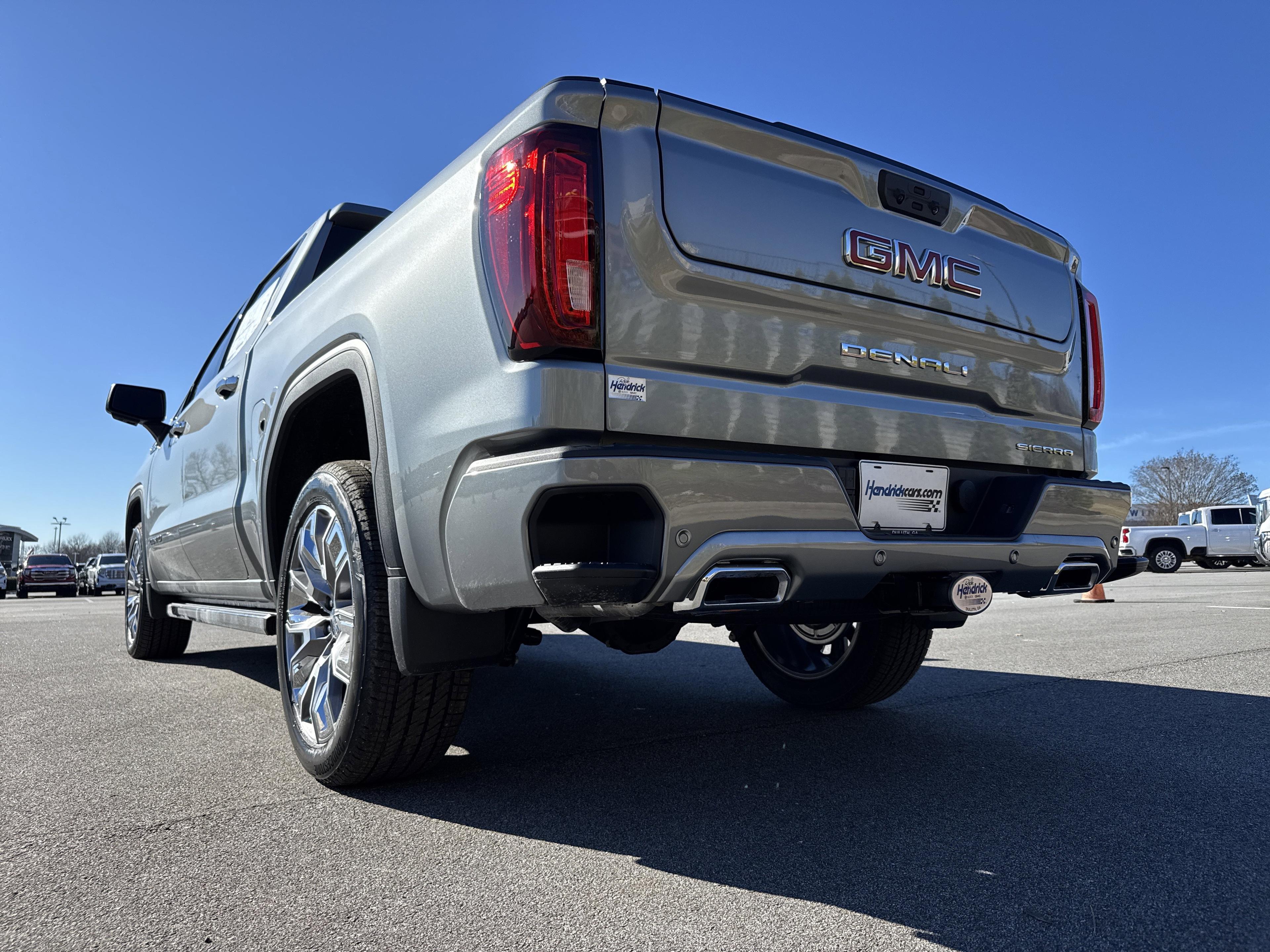 GMC Sierra 1500 Denali Four Wheel Drive Crew Cab - Thumbnail 7