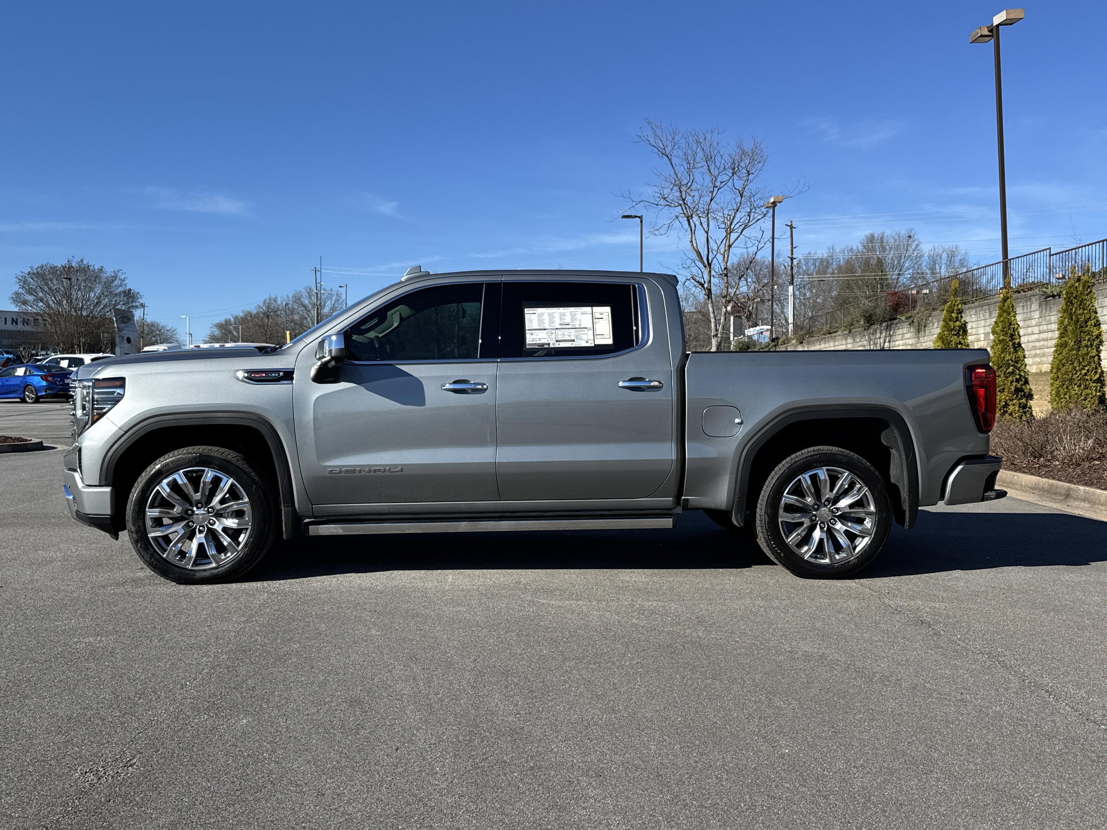 GMC Sierra 1500 Denali Four Wheel Drive Crew Cab - Thumbnail 6