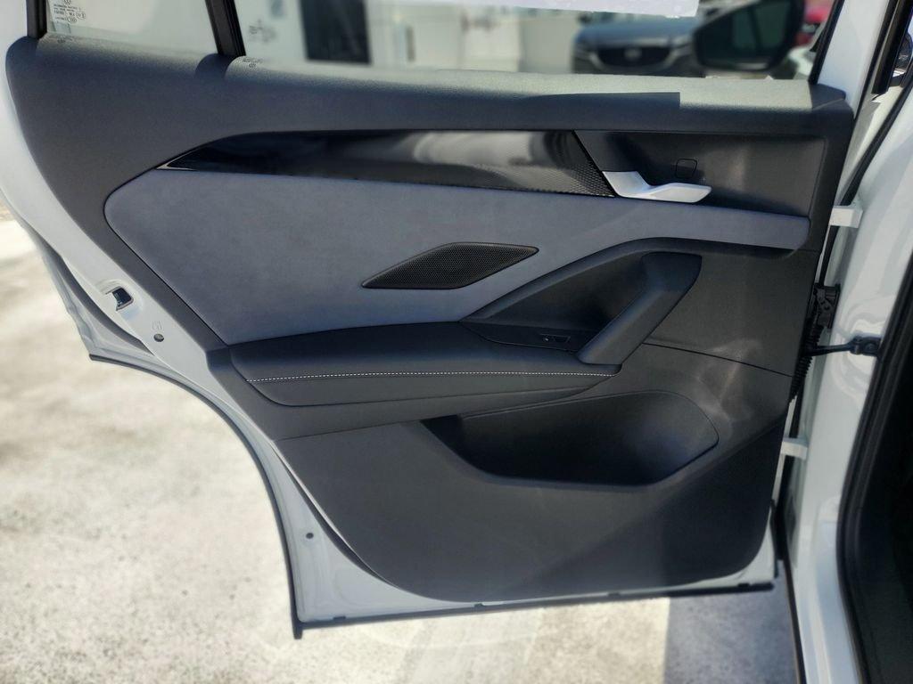 Volkswagen Tiguan 2.0T Se Awd - Thumbnail 9