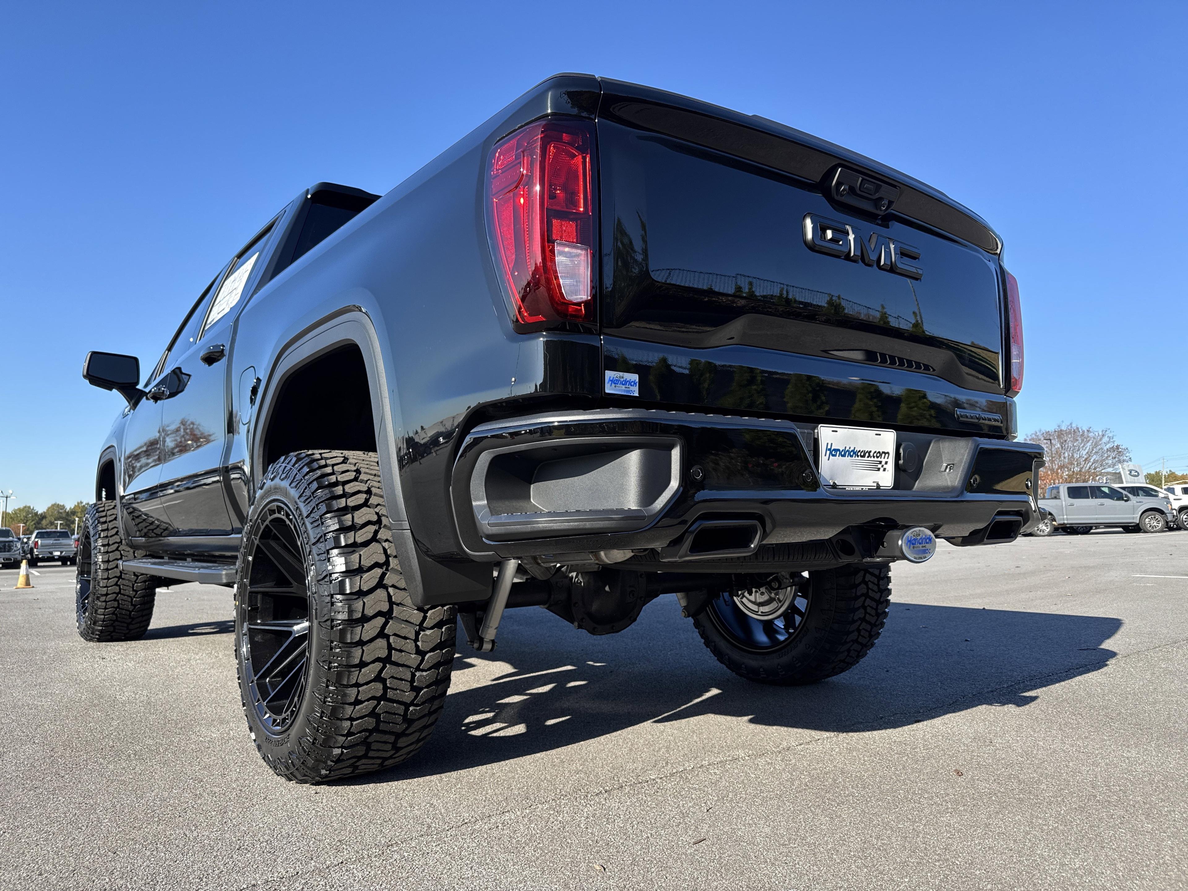 GMC Sierra 1500 Elevation Four Wheel Drive Crew Cab - Thumbnail 7