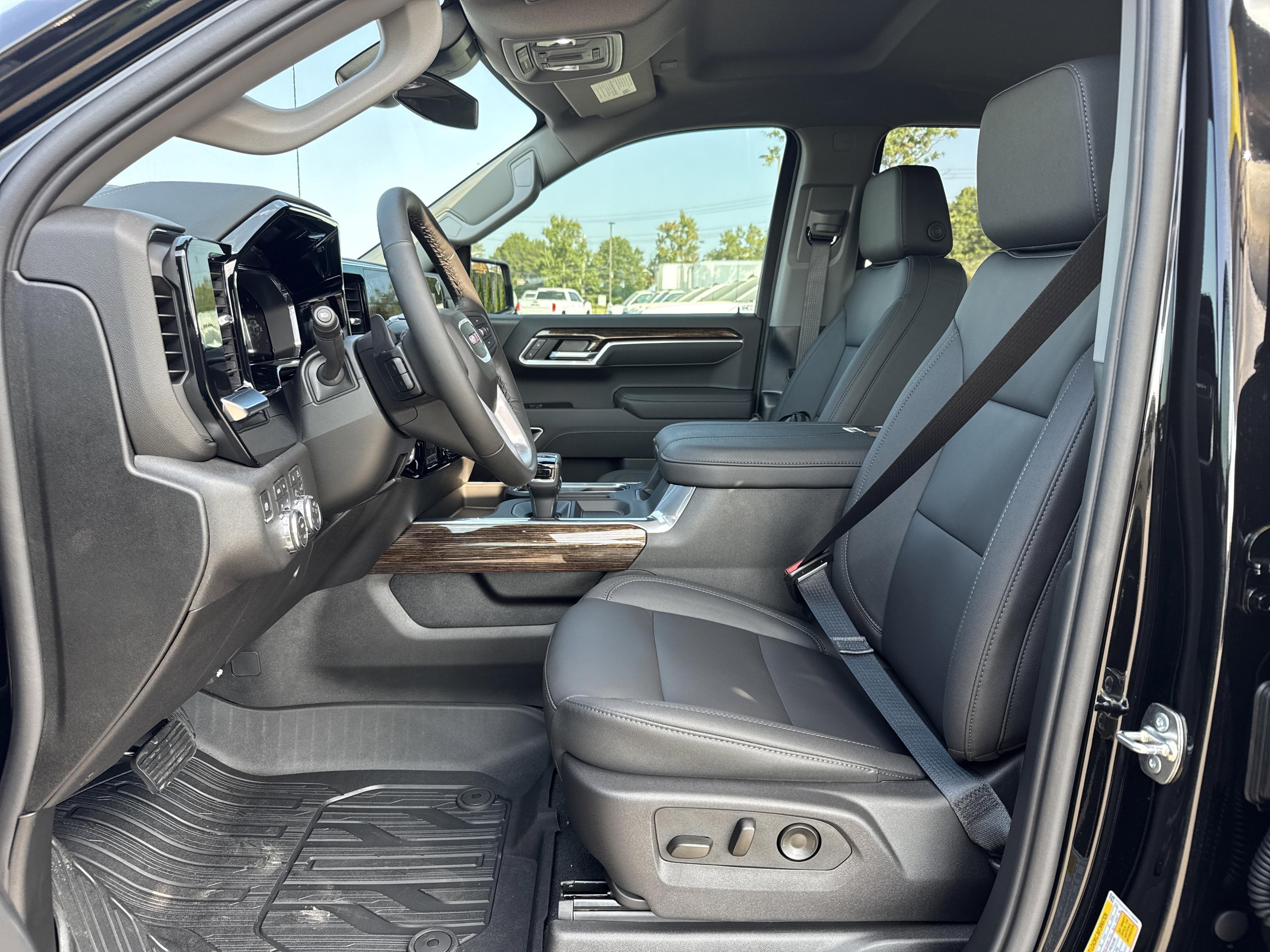 GMC Sierra 1500 Elevation Four Wheel Drive Crew Cab - Thumbnail 15