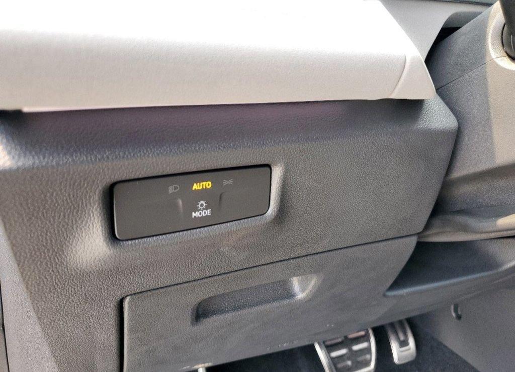 Volkswagen Tiguan 2.0T Se R-Line Black - Thumbnail 11