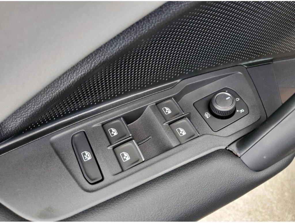 Volkswagen Tiguan 2.0T Se R-Line Black - Thumbnail 12