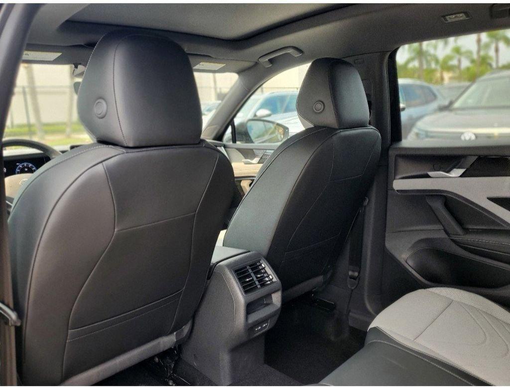 Volkswagen Tiguan 2.0T Se R-Line Black - Thumbnail 8