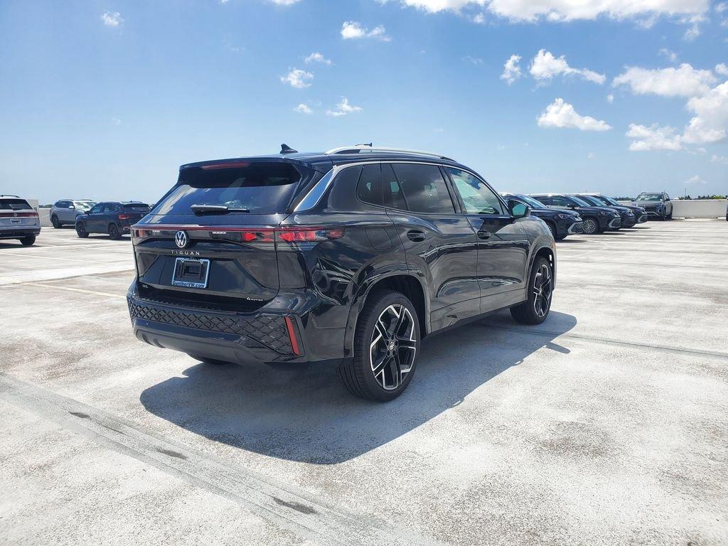 Volkswagen Tiguan 2.0T Sel R-Line Turbo With Navigation & Awd - Thumbnail 5