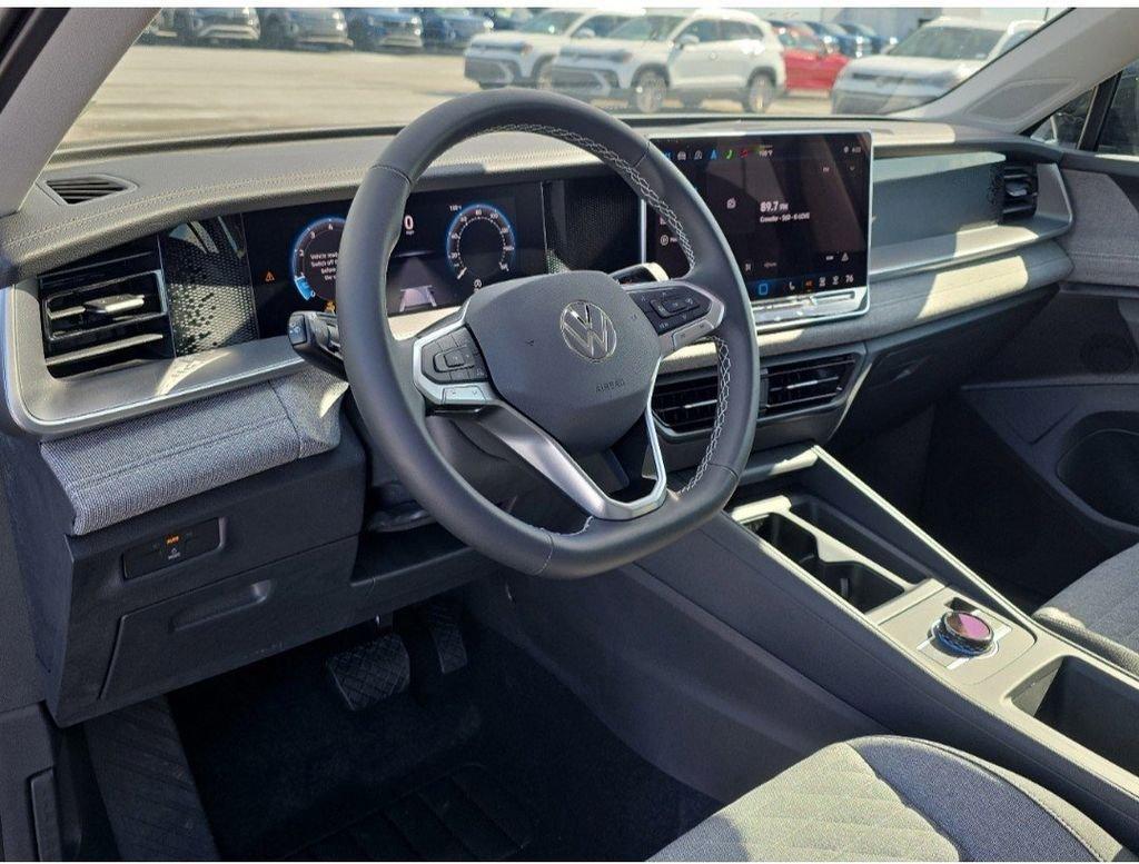 Volkswagen Tiguan 2.0T S - Thumbnail 8