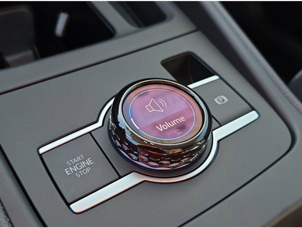 Volkswagen Tiguan 2.0T S - Thumbnail 14