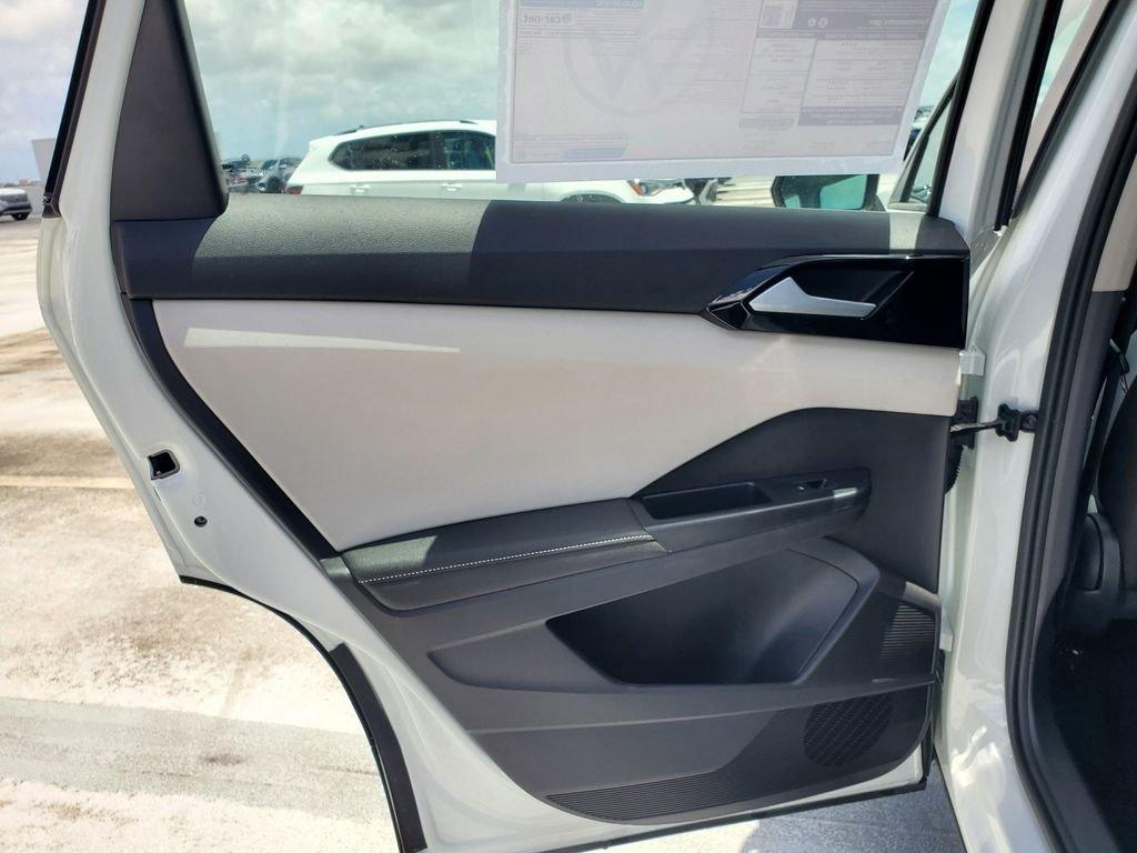 Volkswagen Taos 1.5T S - Thumbnail 9