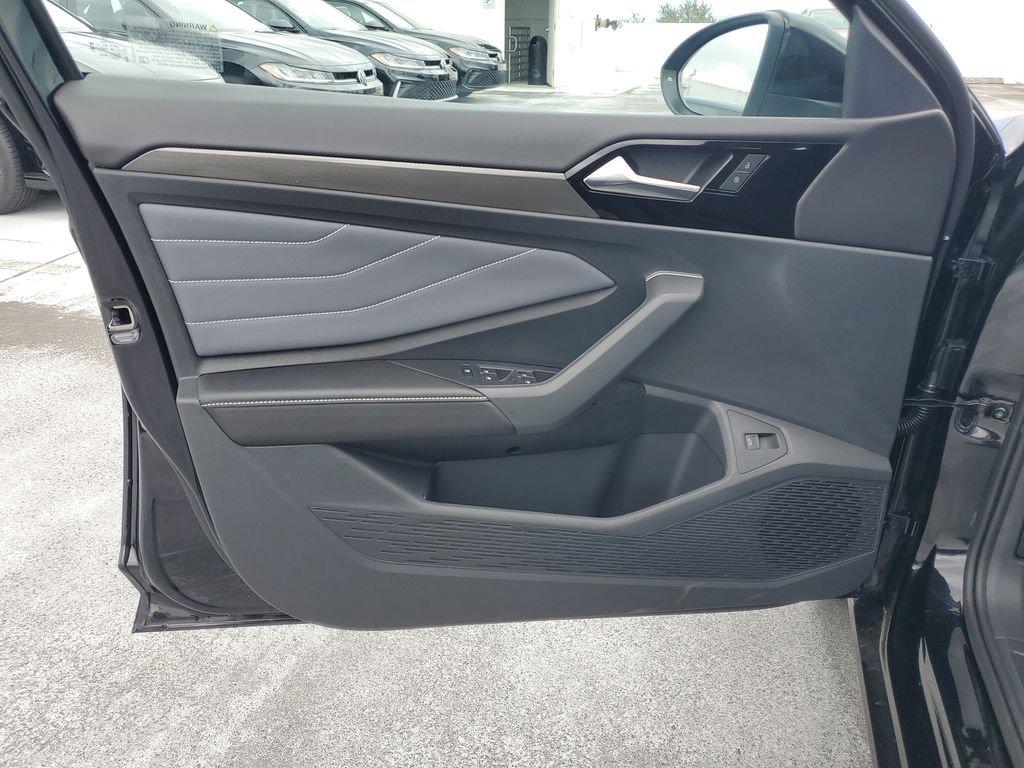 Volkswagen Jetta 1.5T Sel With Navigation - Thumbnail 11