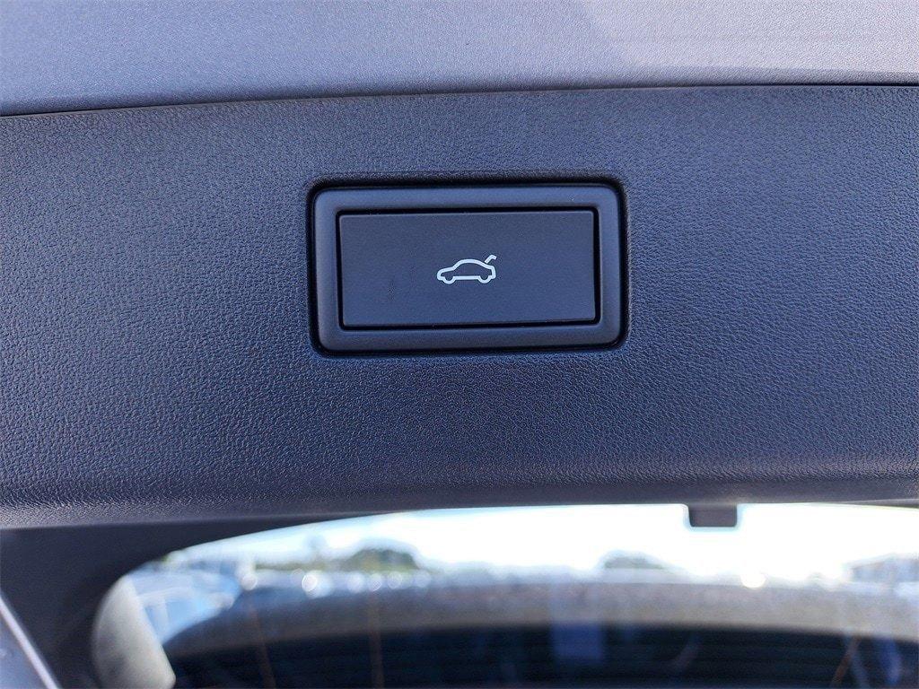 Volkswagen Tiguan 2.0T Se - Thumbnail 9