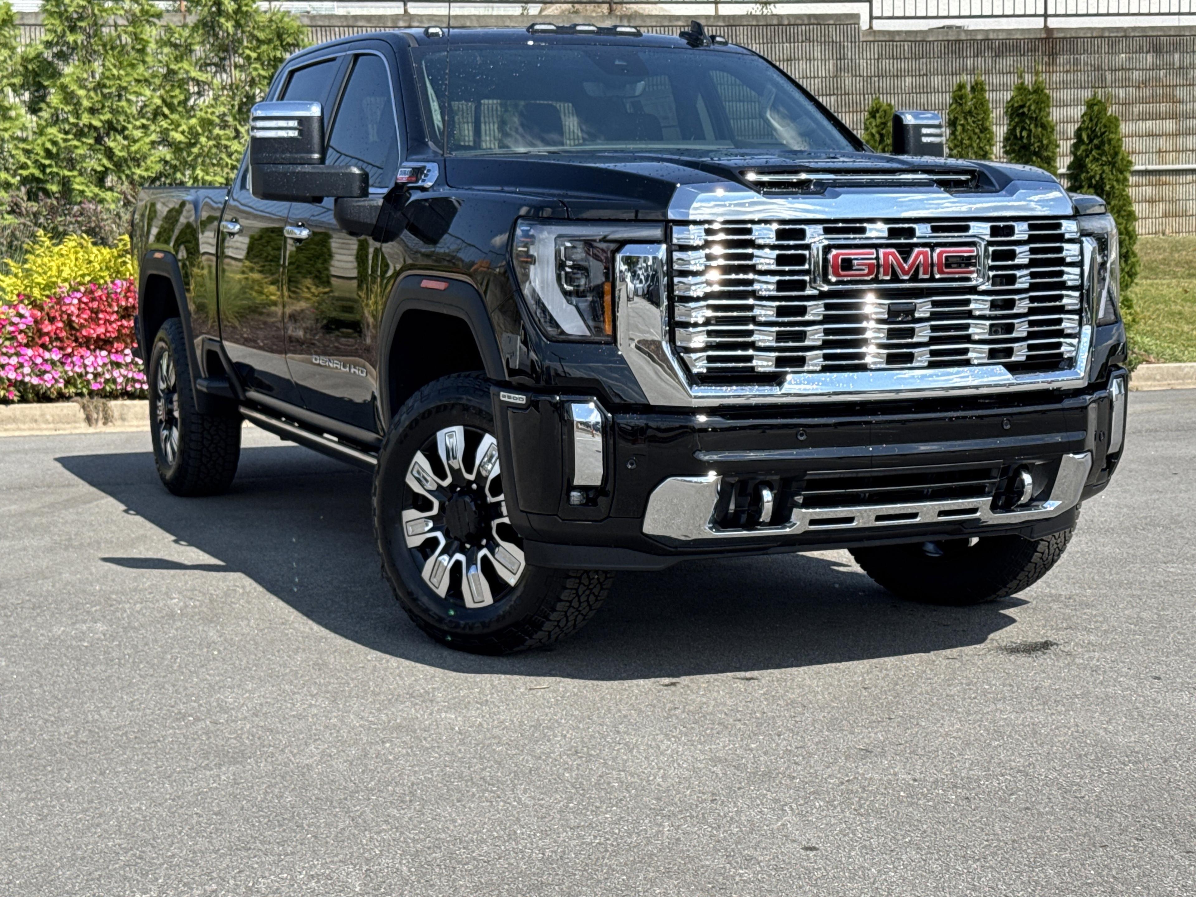 GMC Sierra 2500 Hd Denali Four Wheel Drive Crew Cab - View 1