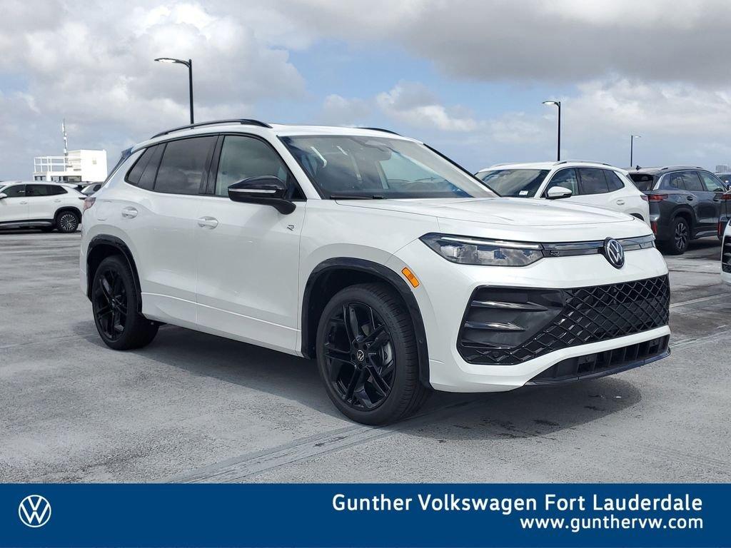 Volkswagen Tiguan 2.0T Se R-Line Black - Thumbnail 2