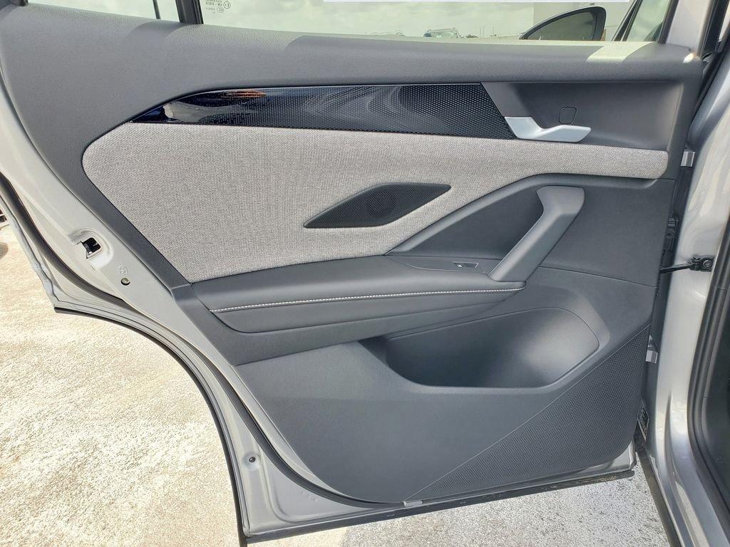 Volkswagen Tiguan 2.0T S - Thumbnail 8