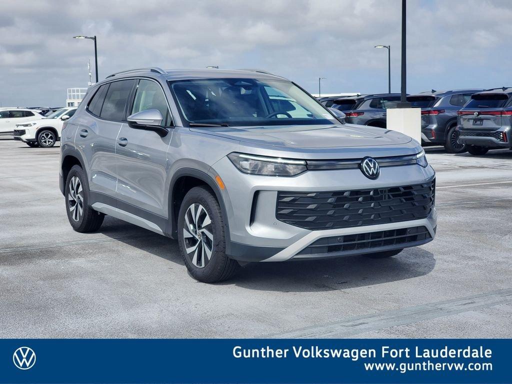 Volkswagen Tiguan 2.0T S - Thumbnail 2