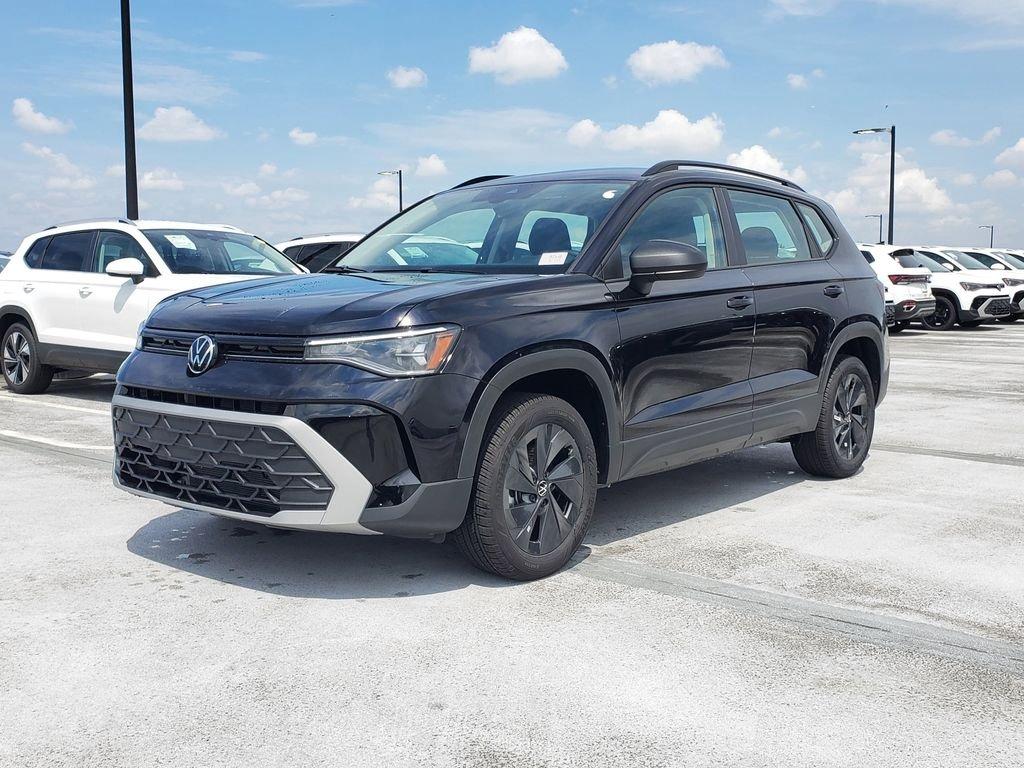 Volkswagen Taos 1.5T S - Thumbnail 3