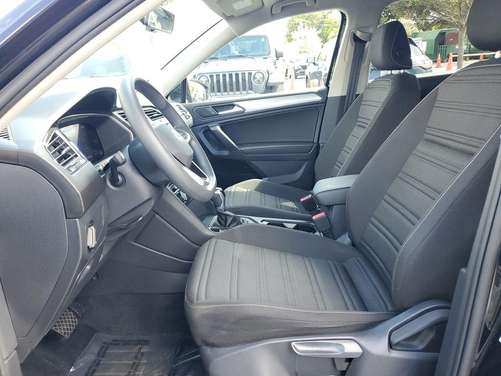 Volkswagen Tiguan 2.0T S - Thumbnail 13