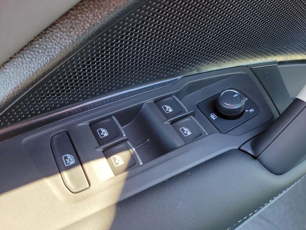 Volkswagen Tiguan 2.0T Se Awd - Thumbnail 17