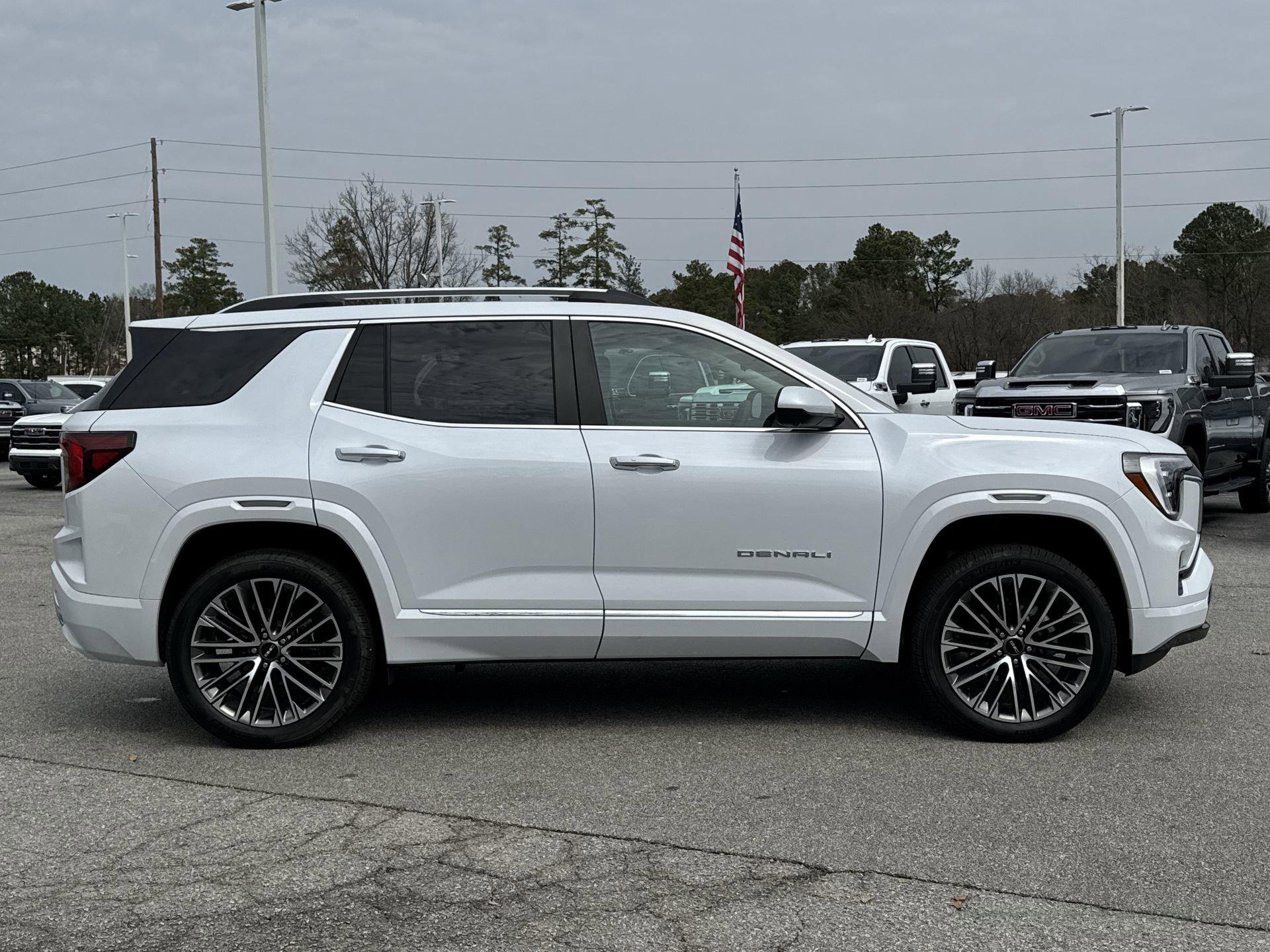 GMC Terrain Denali All Wheel Drive Suv - Thumbnail 10