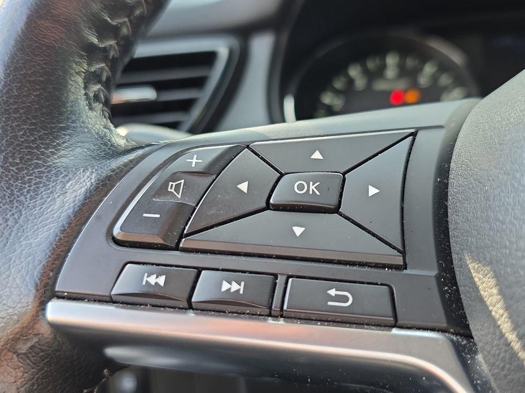 Nissan Rogue Sport Sv - Thumbnail 16