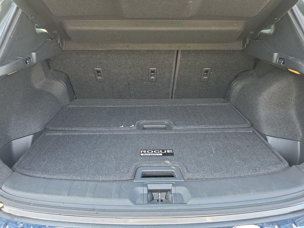 Nissan Rogue Sport Sv - Thumbnail 10