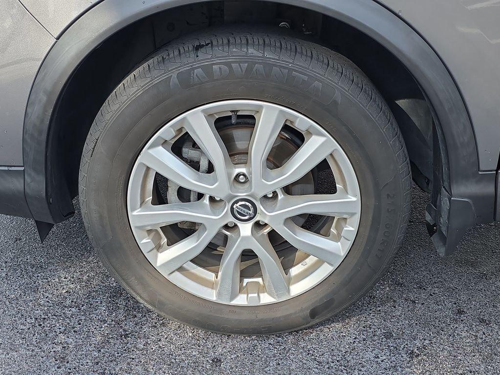 Nissan Rogue Sport Sv - Thumbnail 5