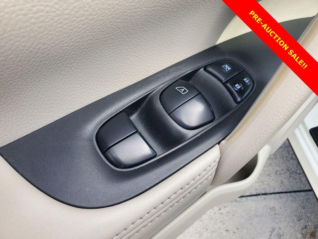 Nissan Rogue Sport Sl In Hollywood Fl | Jn1Bj1Cp1Kw213983 | Toyota Of Hollywood'S Amazinn Used Cars - Thumbnail 18