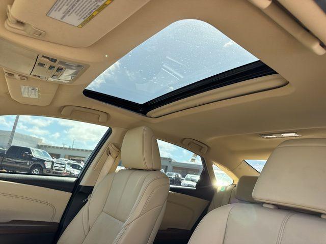 Toyota Avalon Hybrid Limited In Hollywood Fl | 4T1Bd1Eb9Hu057438 | Toyota Of Hollywood'S Amazinn Used Cars - Thumbnail 3