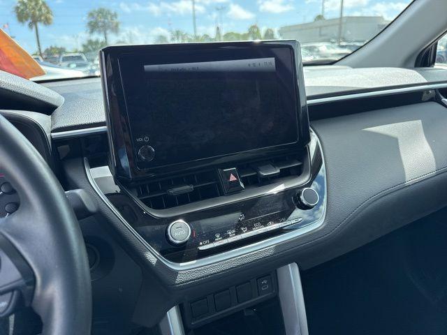 Toyota Corolla Cross Le In Hollywood Fl | 7Mubaaag4Rv088445 | Toyota Of Hollywood'S Amazinn Used Cars - Thumbnail 19