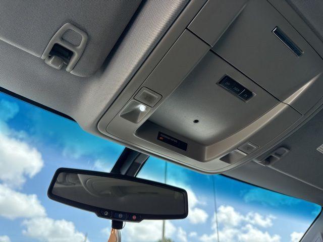 Chevrolet Silverado 1500 Lt In Hollywood Fl | 3Gcpcrec1Hg145763 | Toyota Of Hollywood'S Amazinn Used Cars - Thumbnail 19