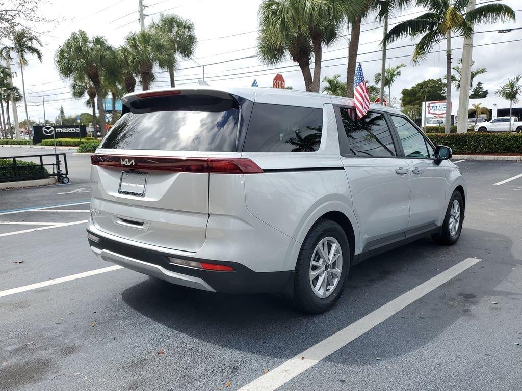 Kia Carnival Lx - Thumbnail 5