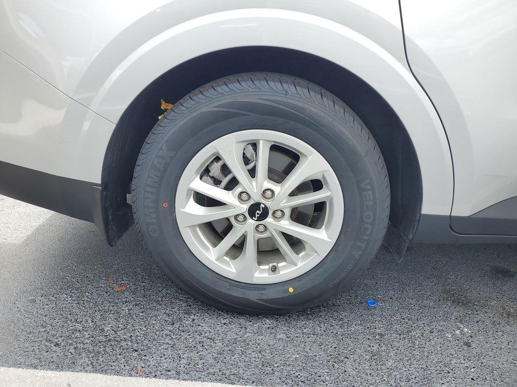 Kia Carnival Lx - Thumbnail 6