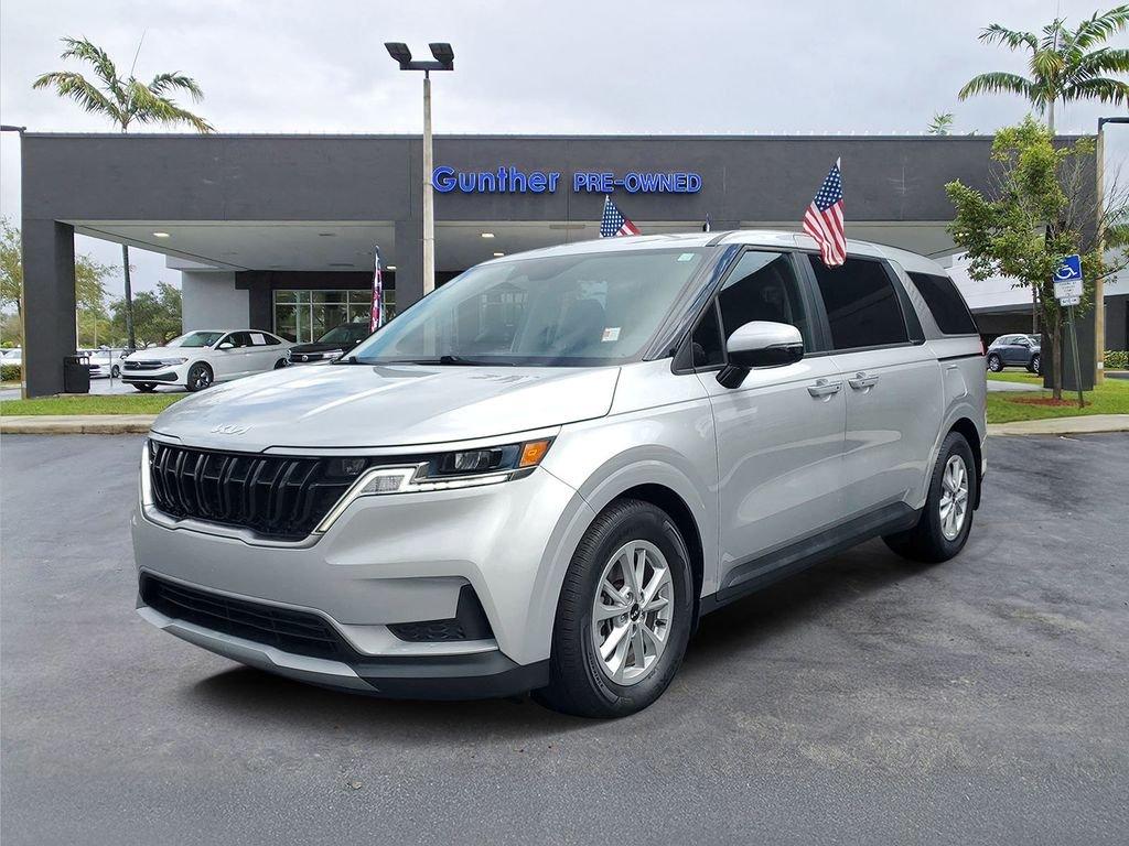 Kia Carnival Lx - Thumbnail 3