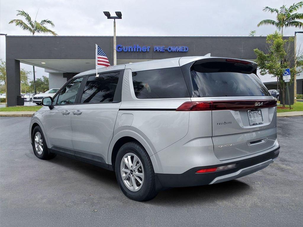 Kia Carnival Lx - Thumbnail 4