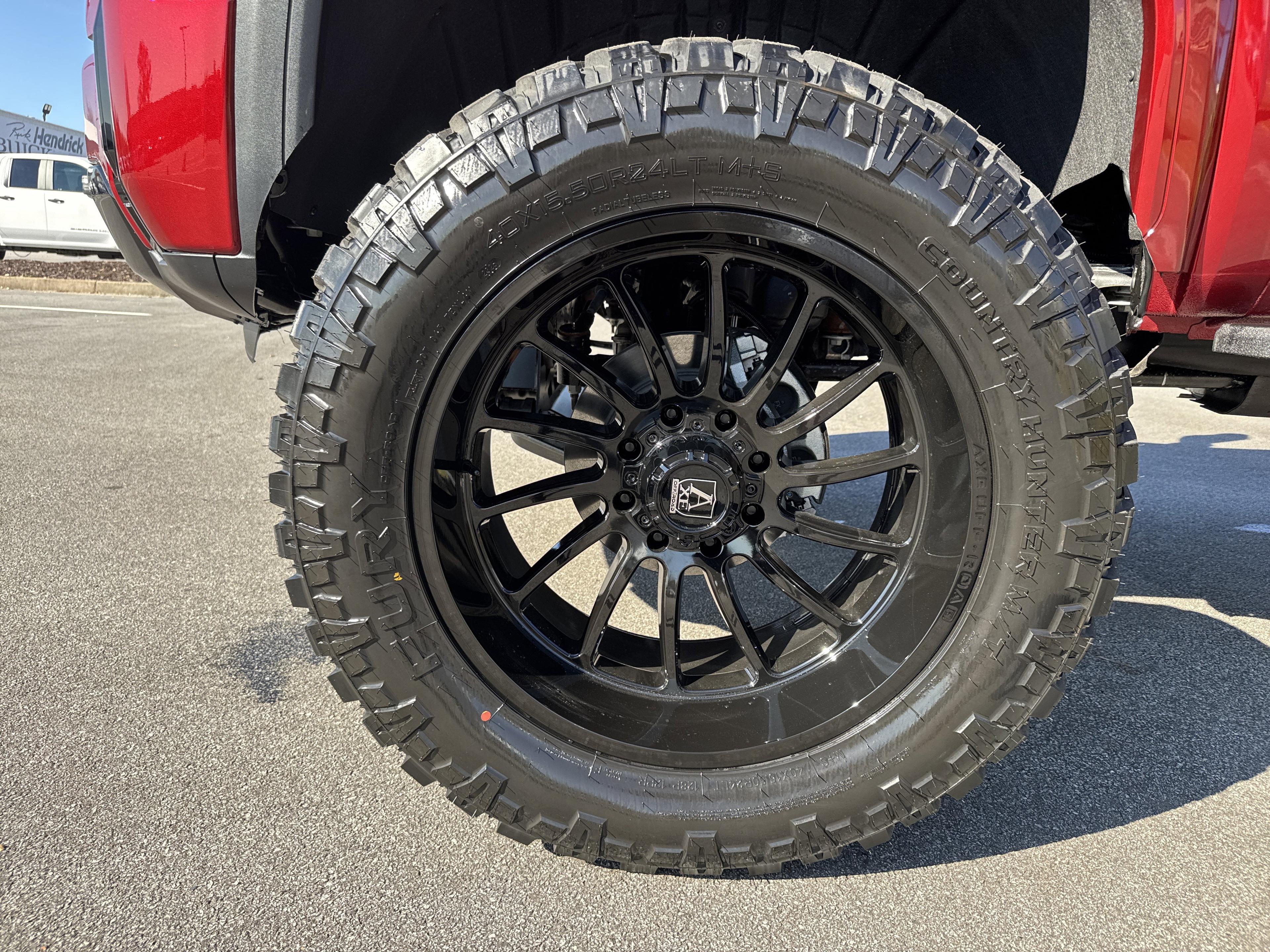 GMC Sierra 2500 Hd At4 Four Wheel Drive Crew Cab - Thumbnail 14