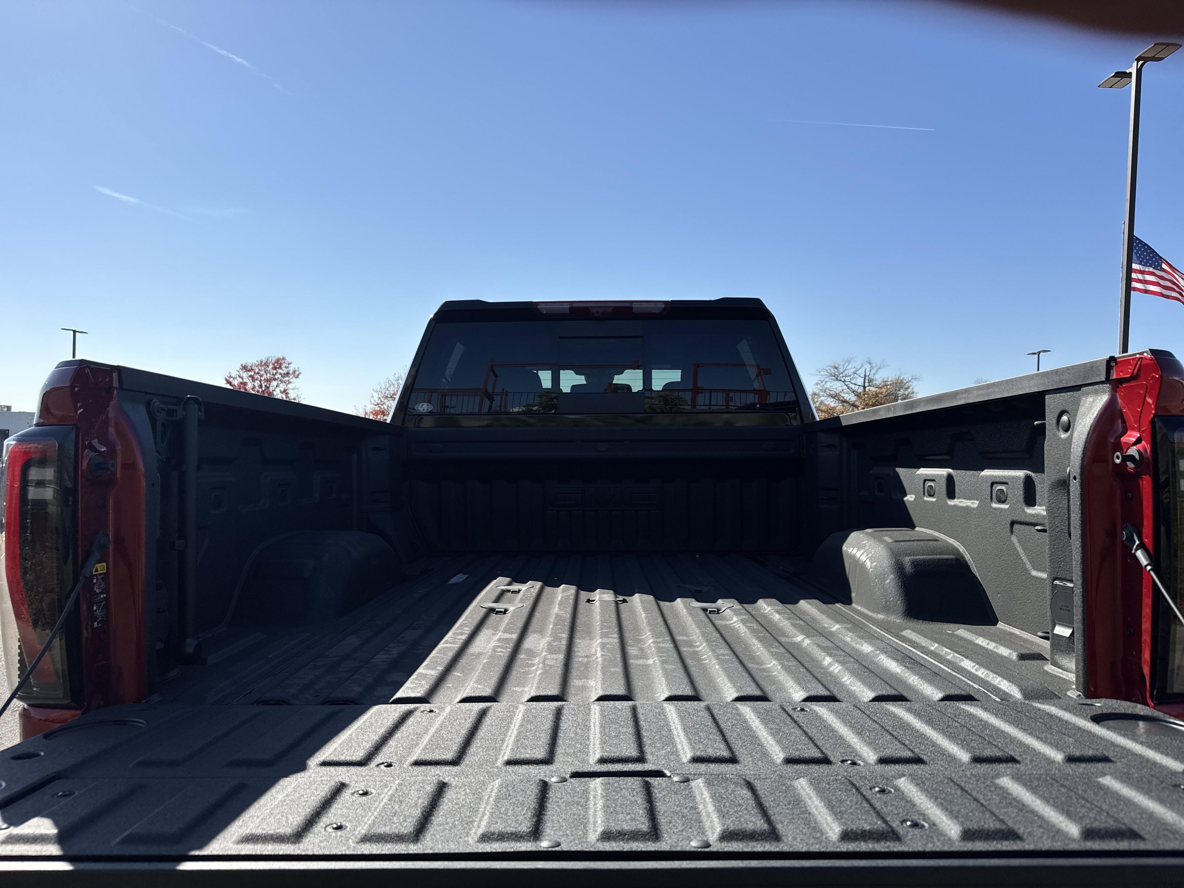 GMC Sierra 2500 Hd At4 Four Wheel Drive Crew Cab - Thumbnail 20