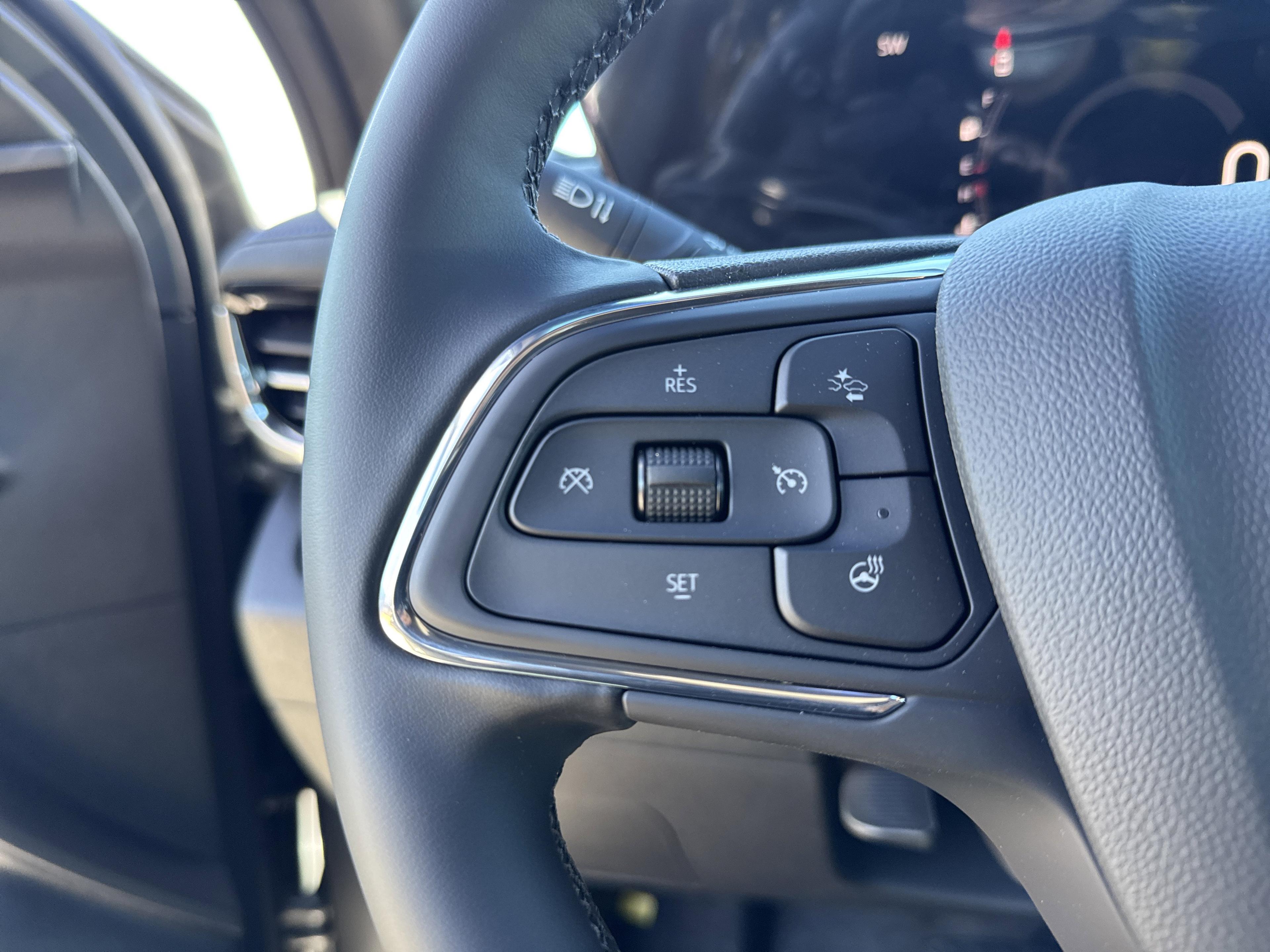 Buick Envista Sport Touring Front Wheel Drive Suv - Thumbnail 15