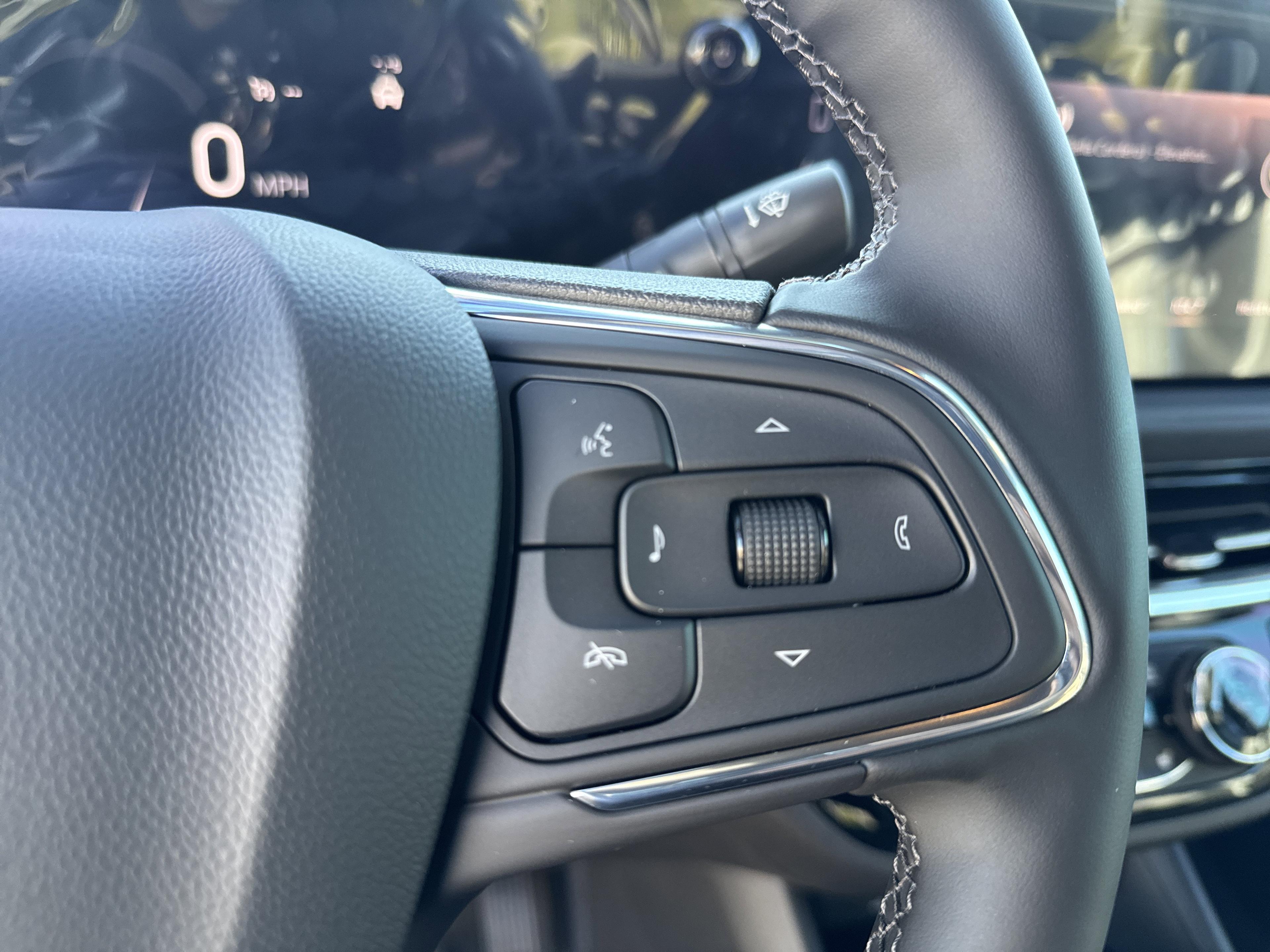 Buick Envista Sport Touring Front Wheel Drive Suv - Thumbnail 18