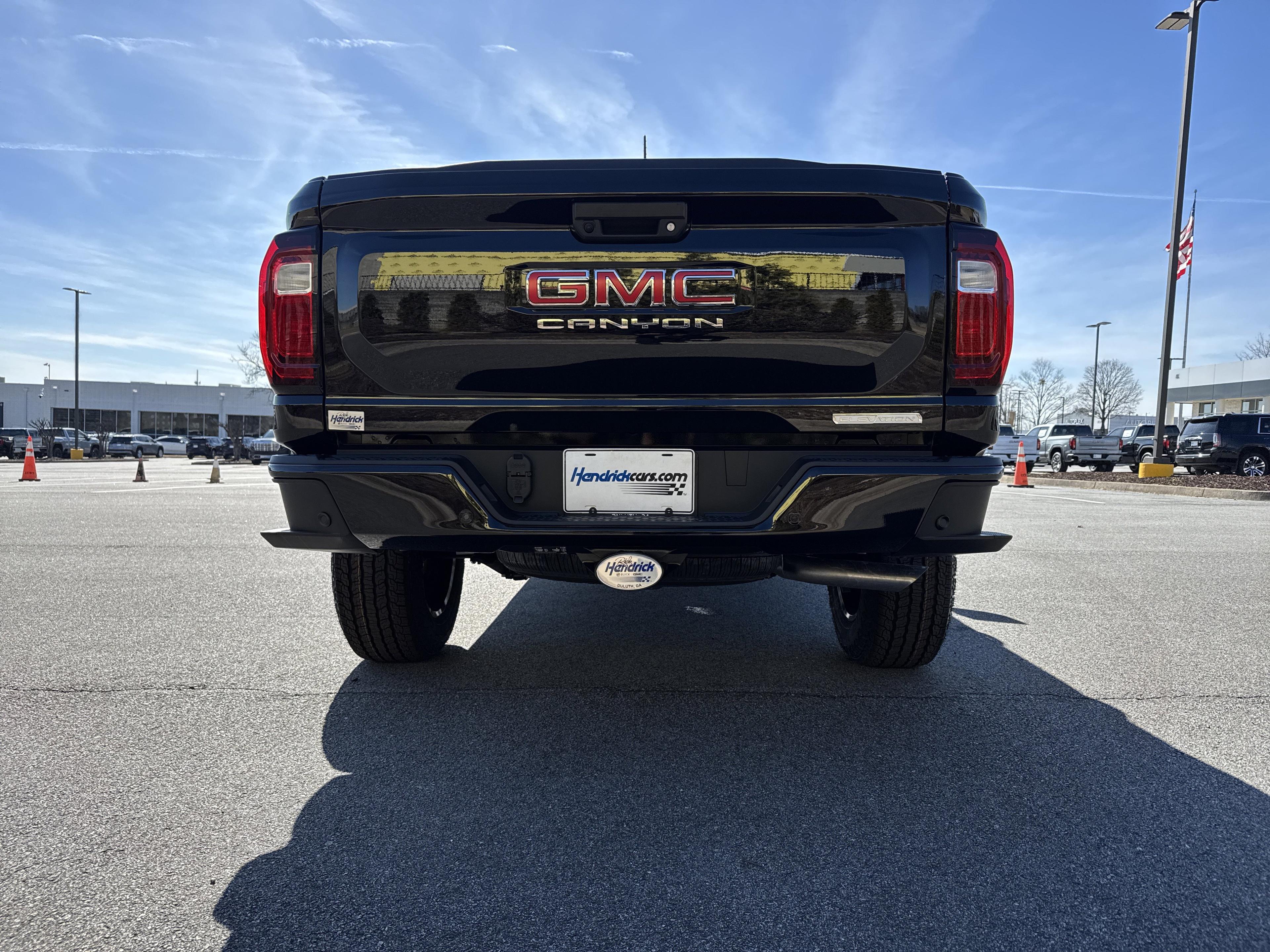 GMC Canyon Elevation Four Wheel Drive Crew Cab - Thumbnail 8