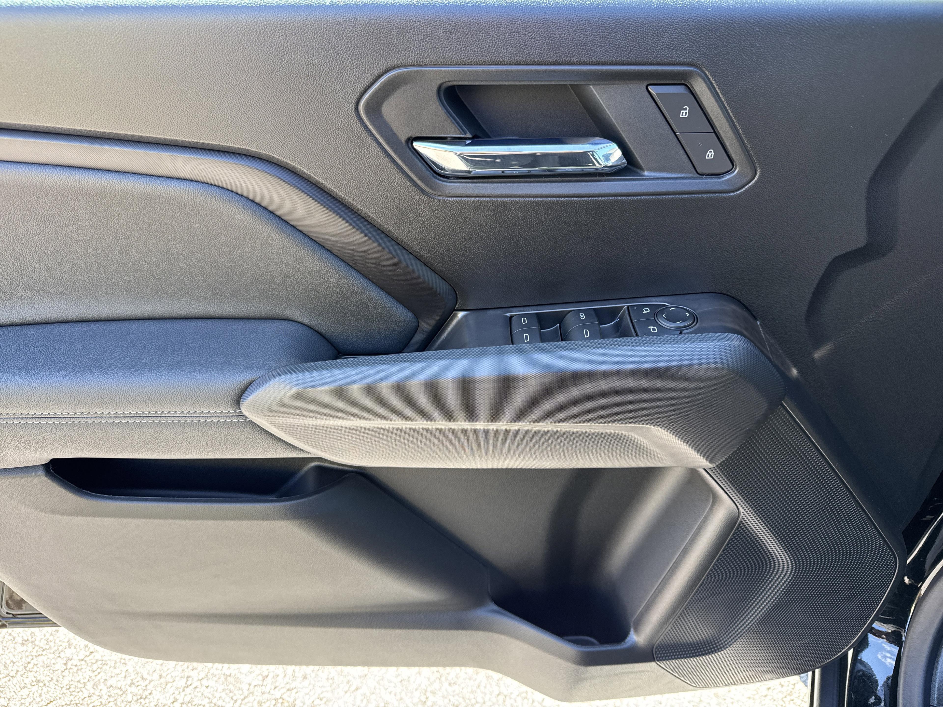 GMC Canyon Elevation Four Wheel Drive Crew Cab - Thumbnail 13