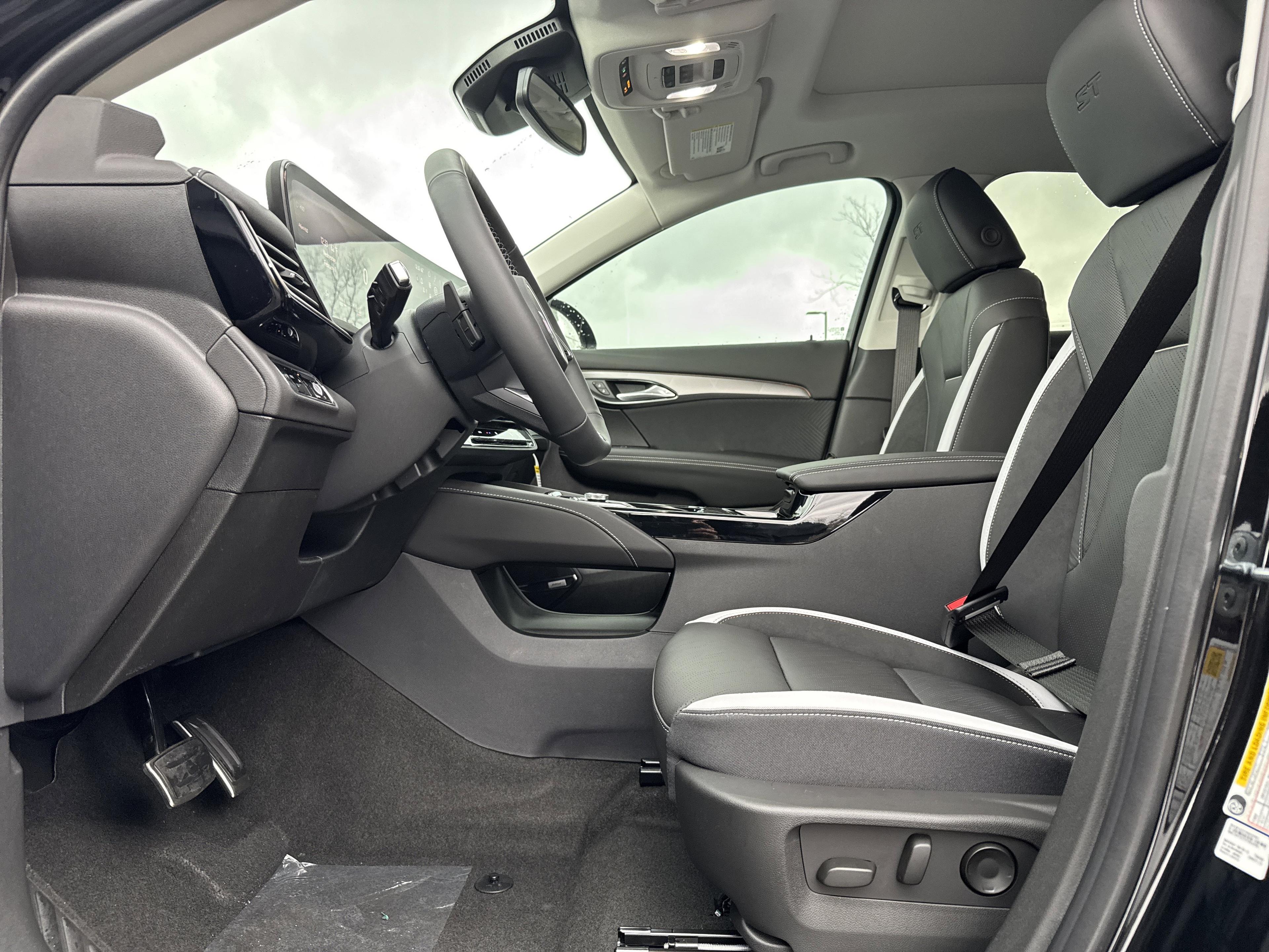 Buick Envision Sport Touring All Wheel Drive Suv - Thumbnail 15