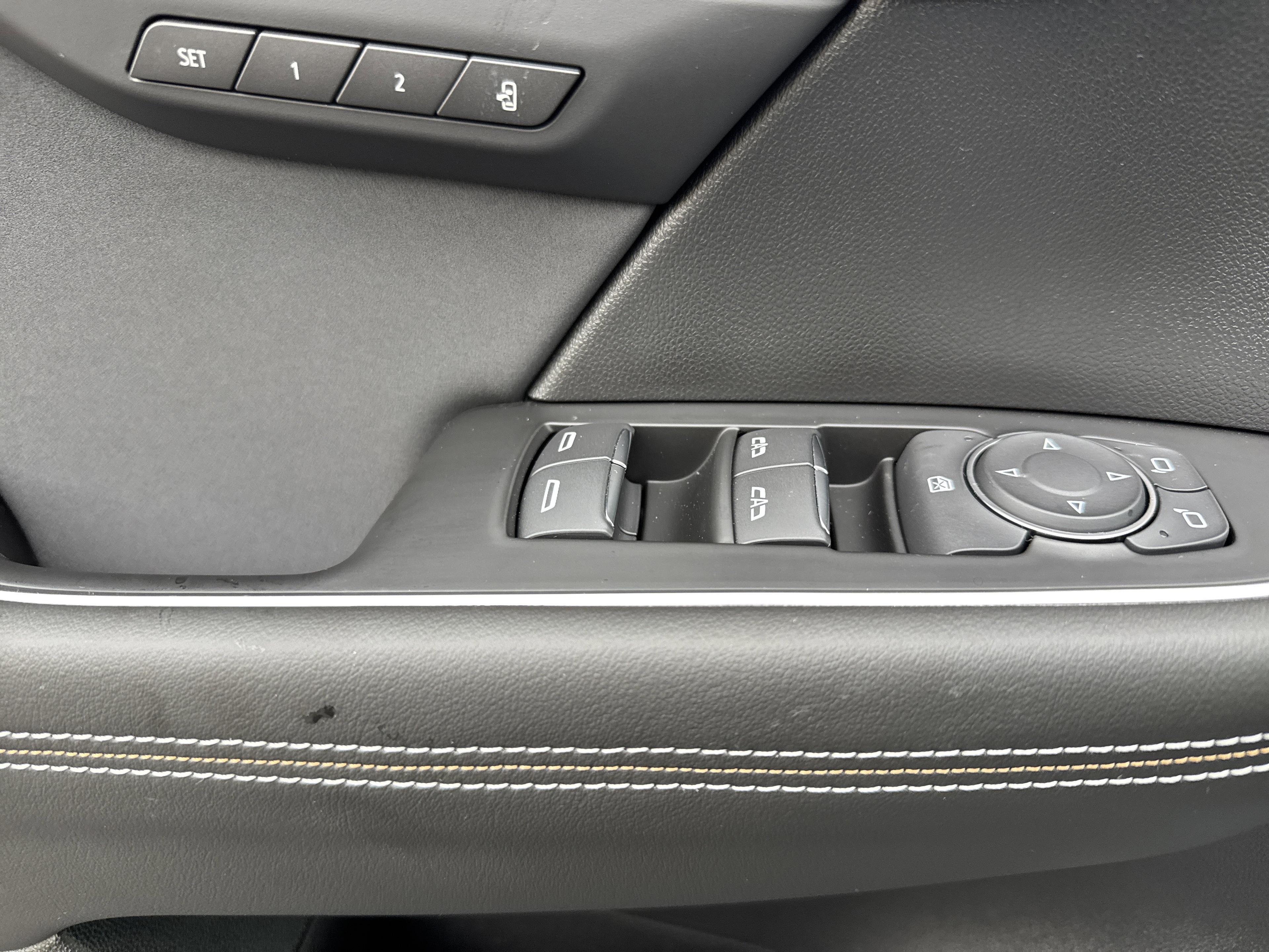 Buick Envision Sport Touring All Wheel Drive Suv - Thumbnail 13