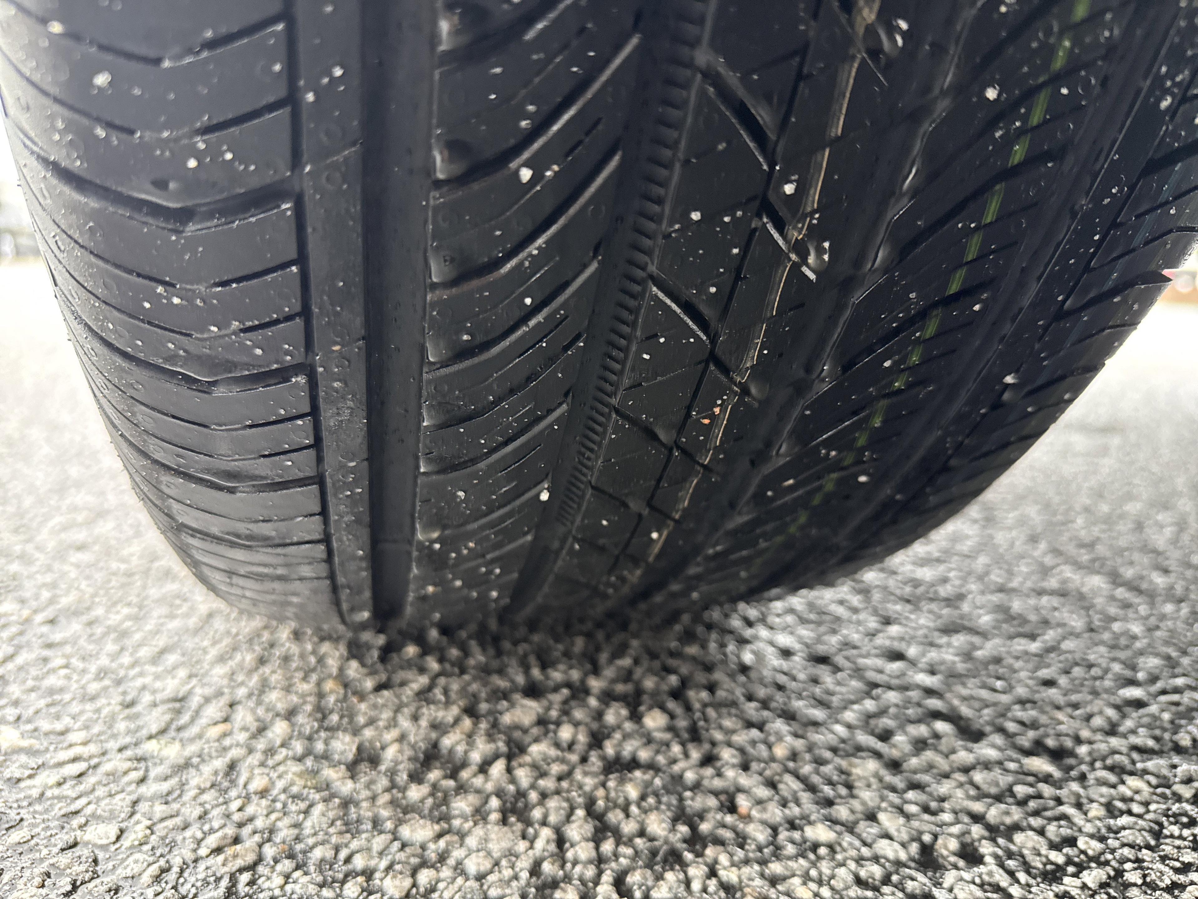 Buick Envision Sport Touring All Wheel Drive Suv - Thumbnail 11