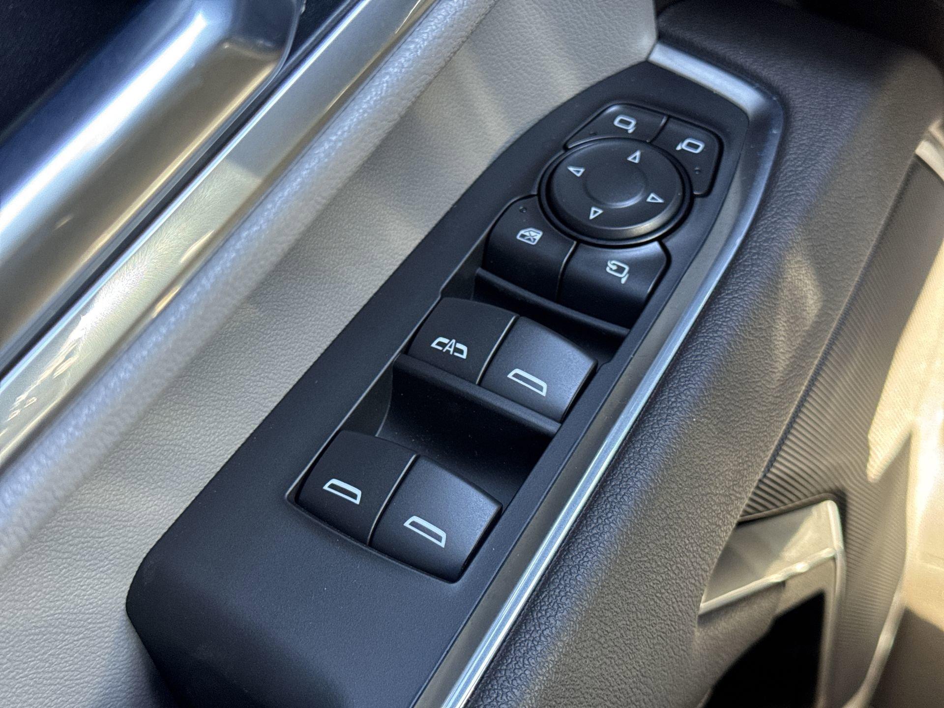 GMC Sierra 2500 Hd Sle Four Wheel Drive Double Cab - Thumbnail 14