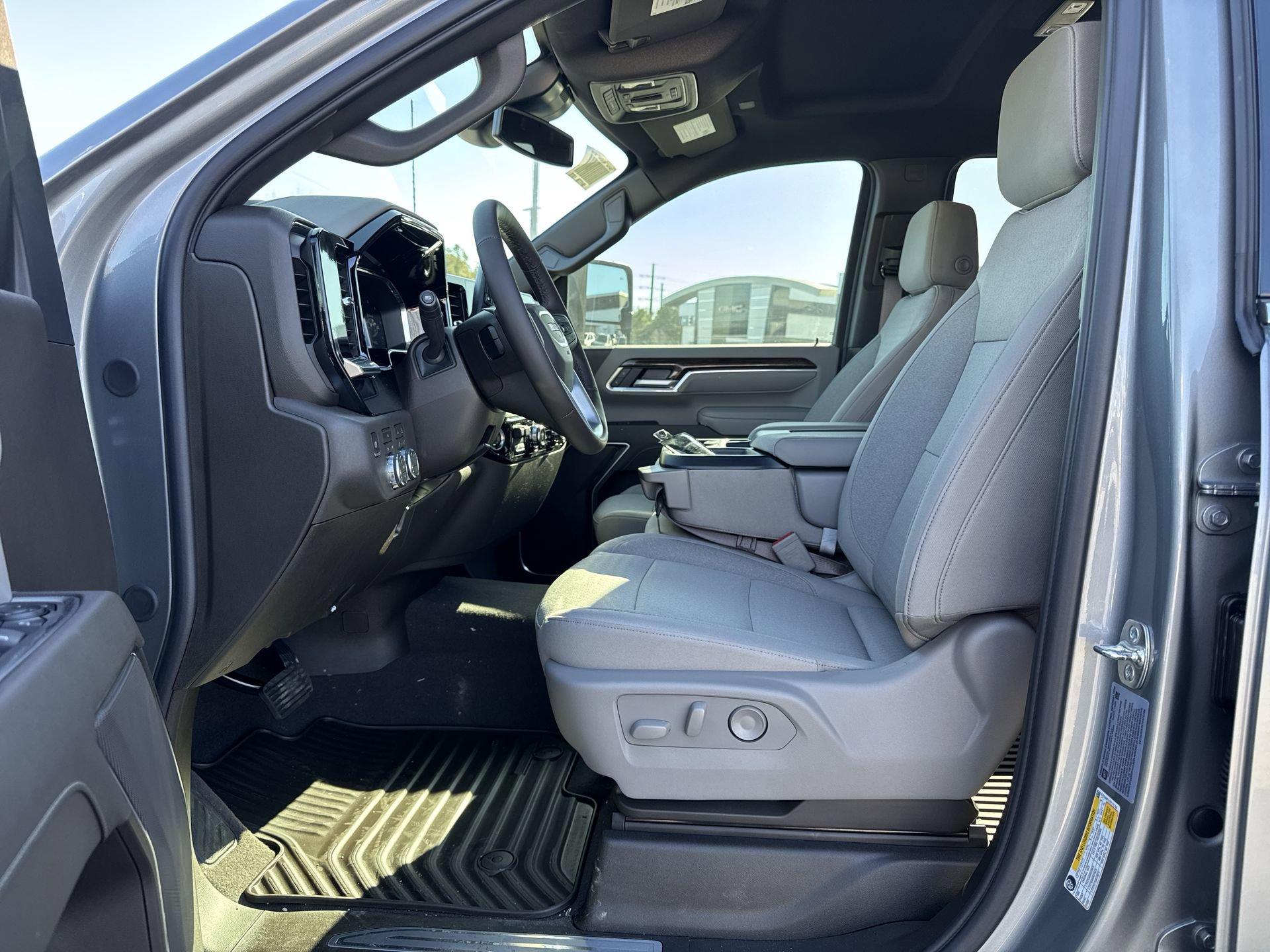 GMC Sierra 2500 Hd Sle Four Wheel Drive Double Cab - Thumbnail 15