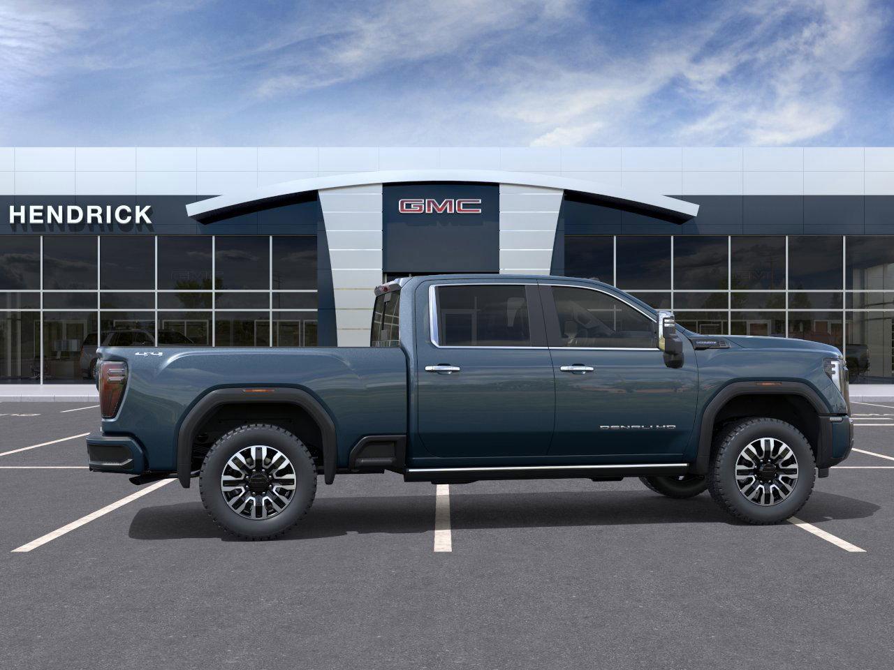 GMC Sierra 2500 Hd Denali Ultimate Four Wheel Drive Crew Cab - Thumbnail 2