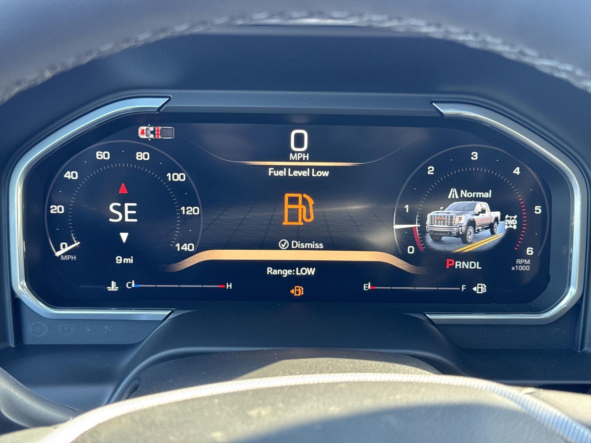 GMC Sierra 2500 Hd Denali Four Wheel Drive Crew Cab - Thumbnail 20