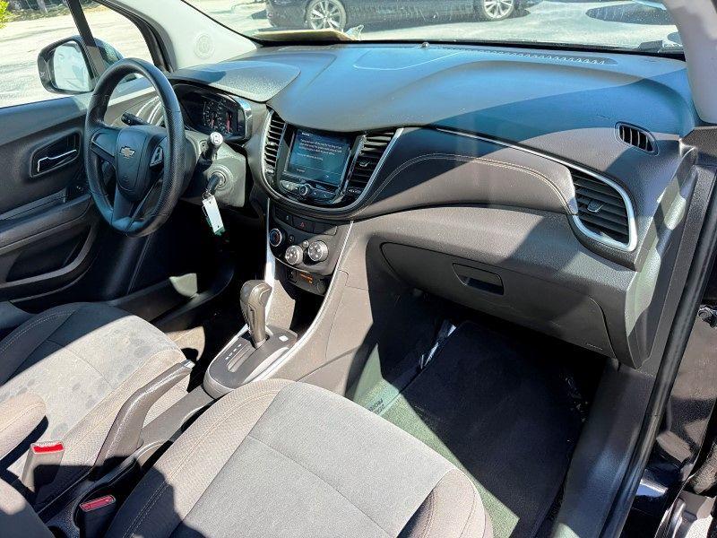 Chevrolet Trax Ls - Thumbnail 18